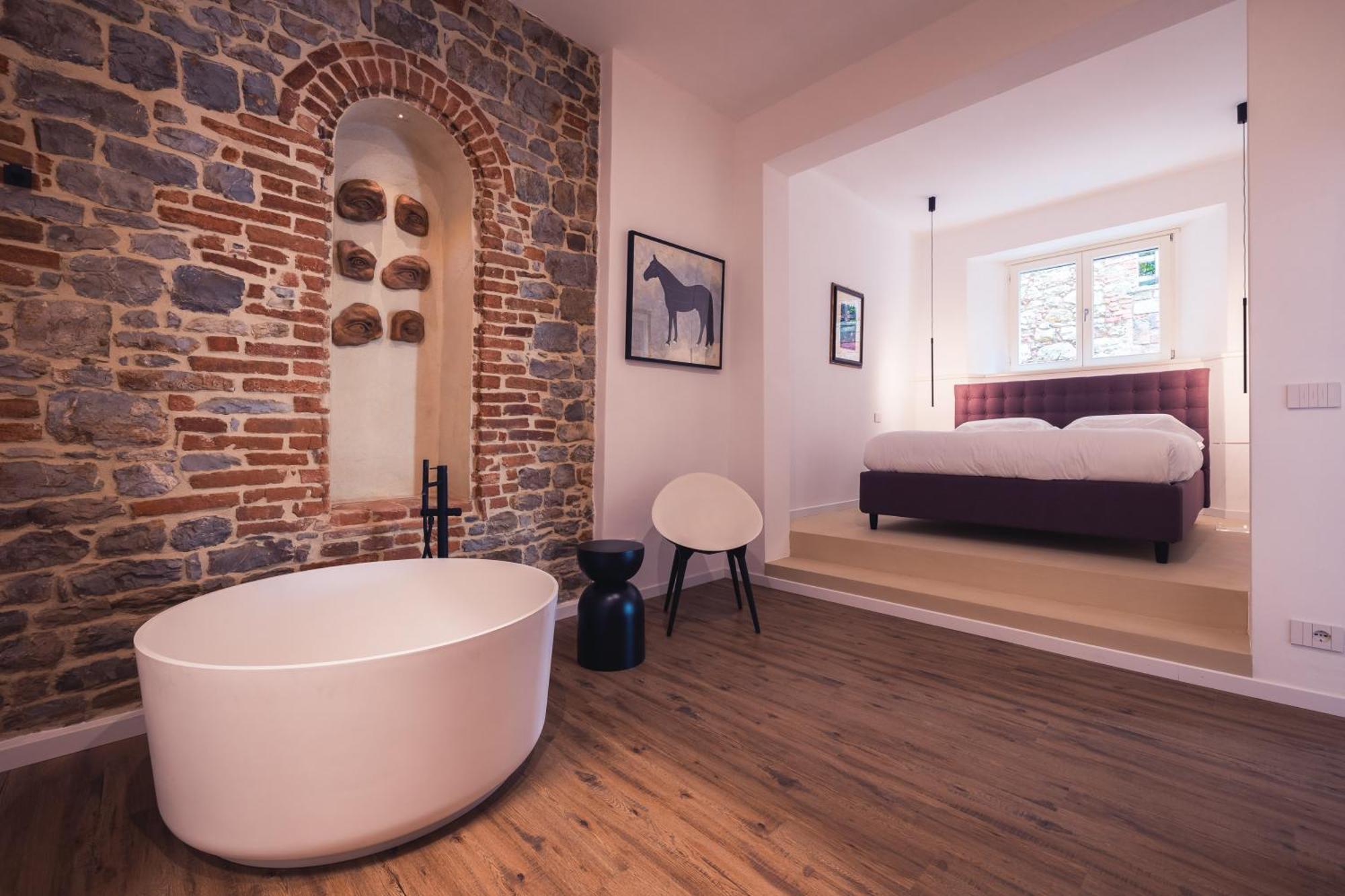 Suite Design & Spa ルチニャーノ エクステリア 写真